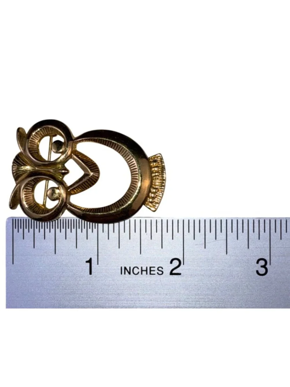 Vintage Unknown Gold Tone Owl Brooch Art Deco Style Swirling Details